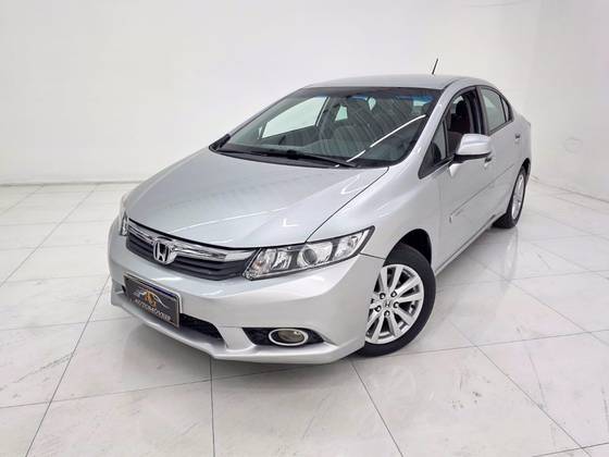 HONDA CIVIC 1.8 LXS 16V FLEX 4P MANUAL HONDA CIVIC 1.8 LXS 16V FLEX 4P MANUAL